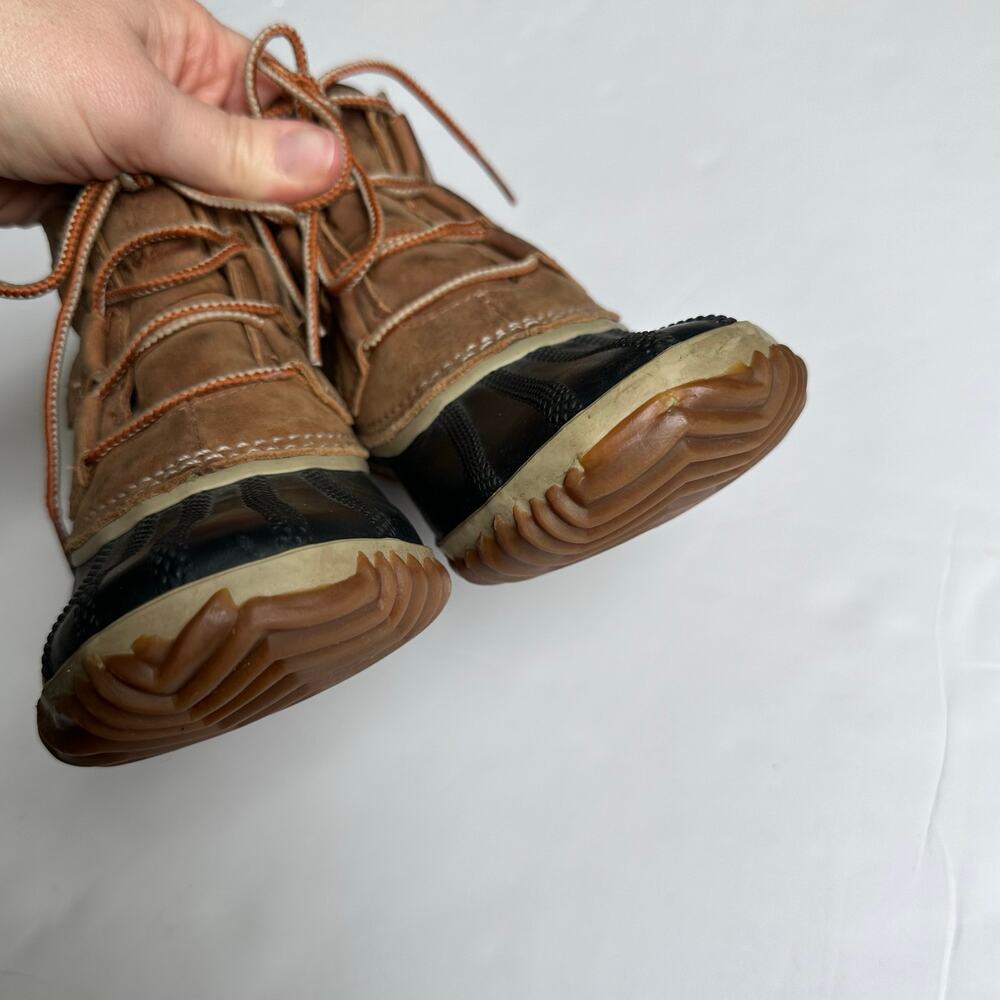 SOREL Out N About Leather Waterproof Boots - Women's 7.5 - Picture 6 of 8